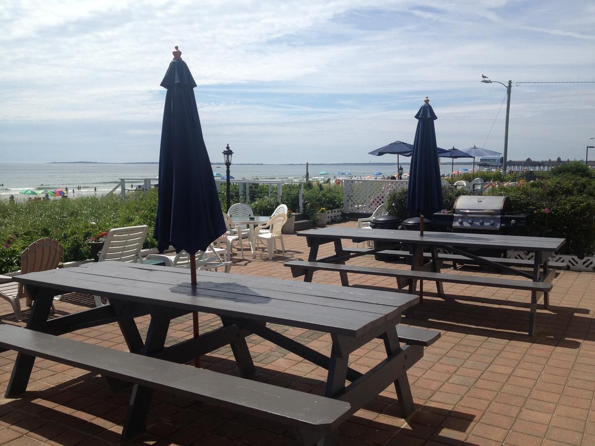 Sandpiper Beachfront Motel 올드 오차드 비치 외부 사진