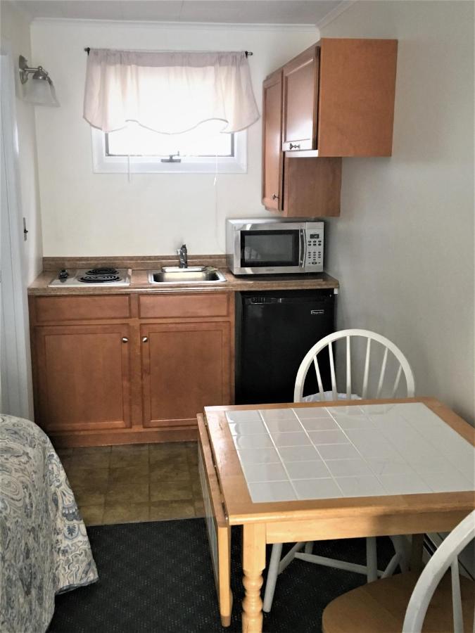 Sandpiper Beachfront Motel 올드 오차드 비치 외부 사진