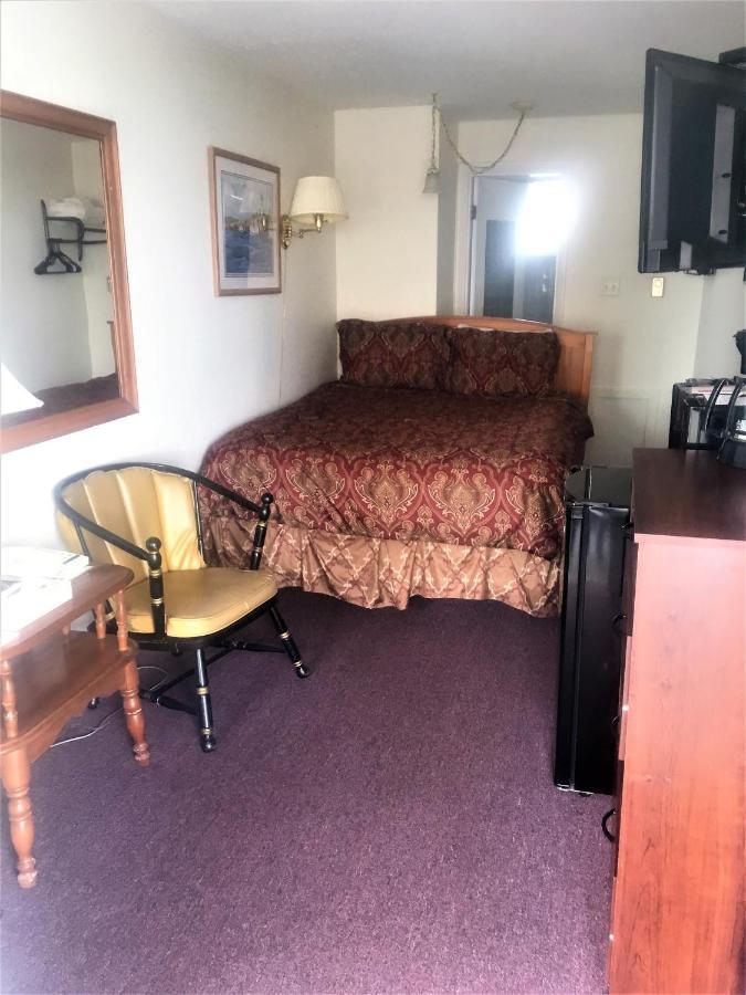Sandpiper Beachfront Motel 올드 오차드 비치 외부 사진